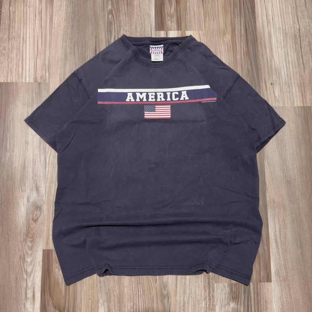 Genuine Sonoma America Flag shirt • Size L